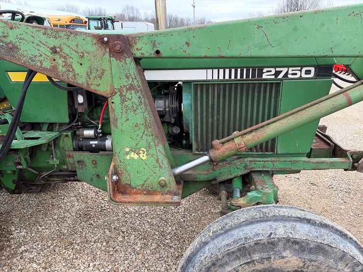 1983-john-deere-2750-image-8