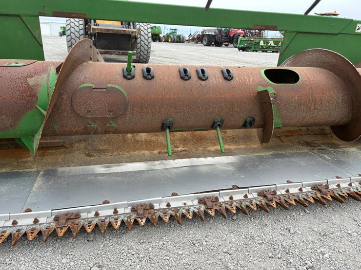 2012-john-deere-630f-image-8