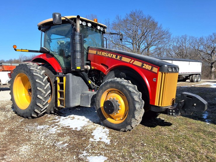 2017-versatile-260-image-4