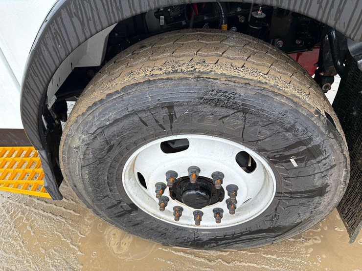 2025-dennis-eagle-proview-image-17