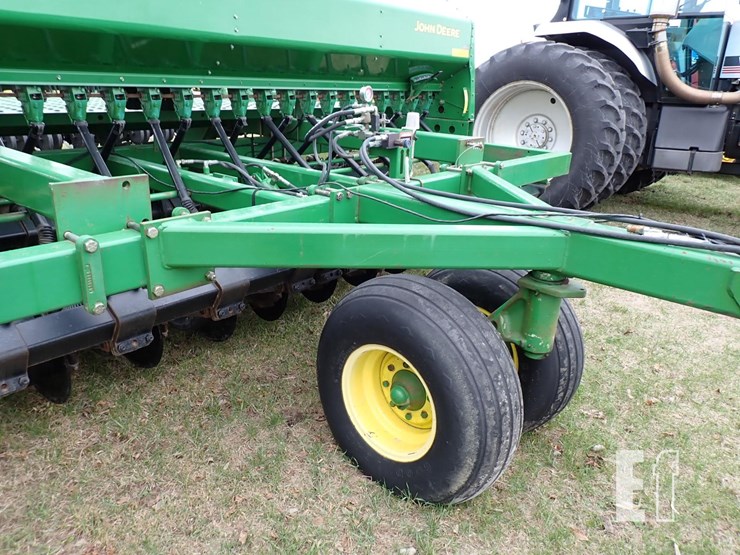 john-deere-1590-image-3