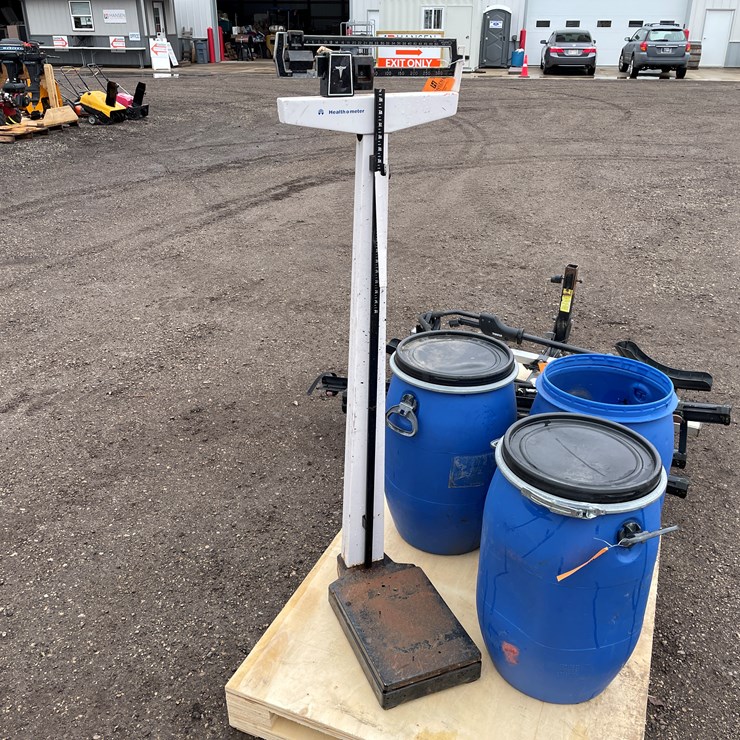 #3056 • Health-O-Meter Platform Scale