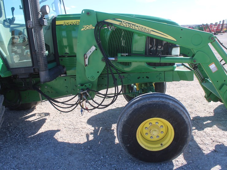2004-john-deere-7320-image-52