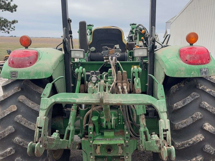 2004-john-deere-6420-image-11