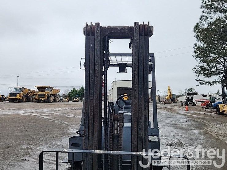 2007-yale-warehouse-forklift,-orops,-3-stage-mast,-lpg-image-23