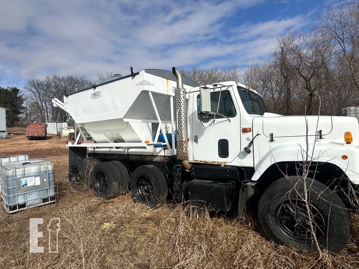 international-10-image-6