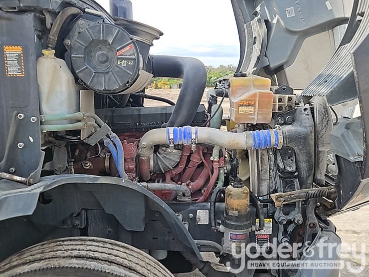 2021-mack-mack-anthem-t64-6x4-truck-tractor,-day-cab,-mp-7-425hp-diesel-engine,-automatic-m-drive-transmission-image-29