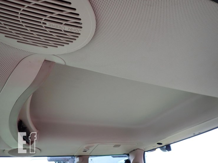 john-deere-7130-premium-image-18