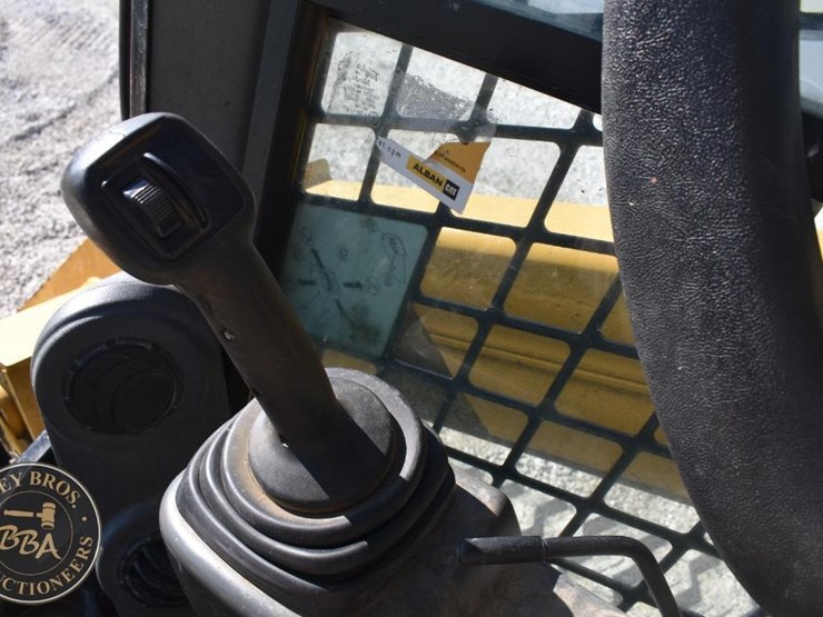 2017-caterpillar-289d-image-49