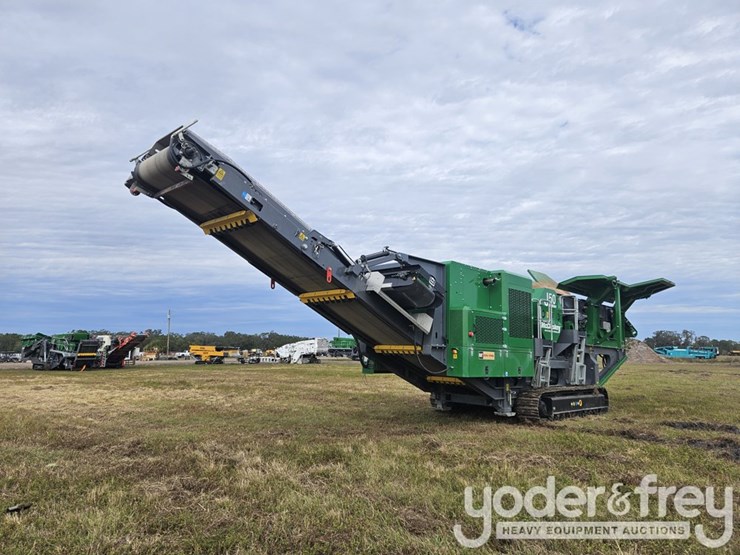 2025-mccloskey-j50-image-4