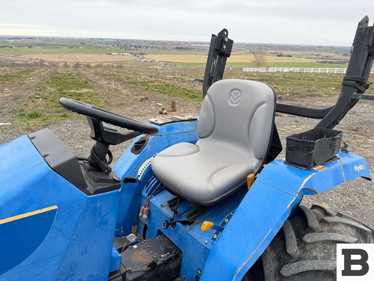 new-holland-t1520-image-17