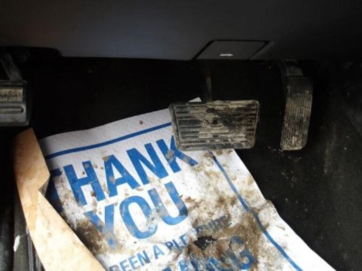 2016-gmc-yukon-denali-image-19