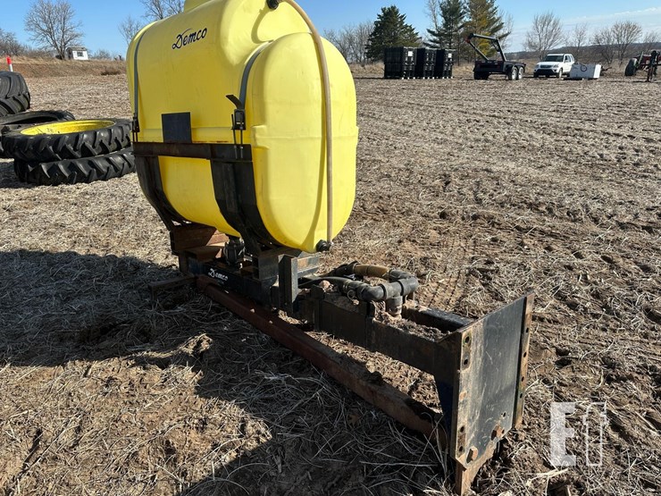 demco-saddle-tanks-image-7