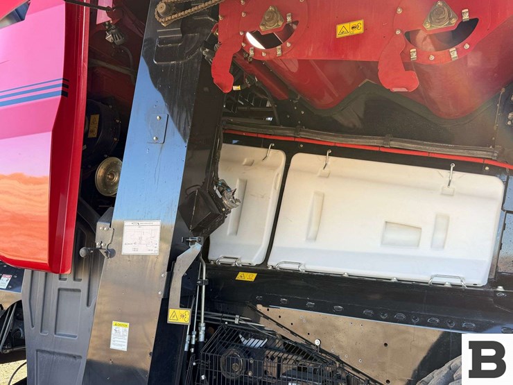 2025-case-ih-8260-image-64