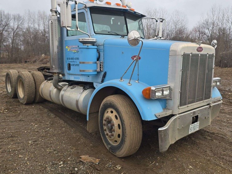 2005-peterbilt-378-image-3
