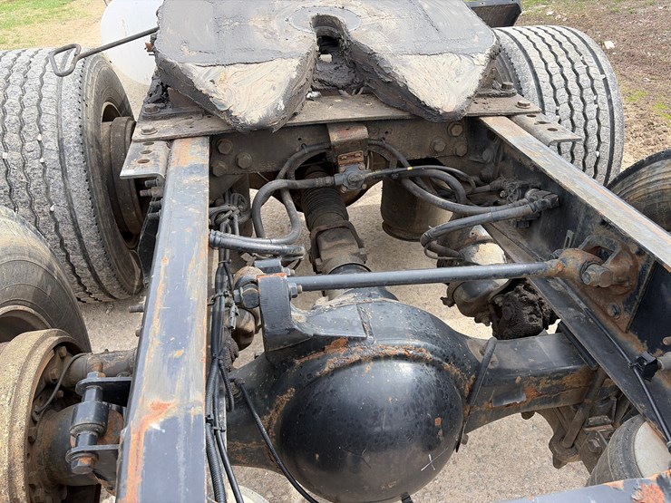 2013-international-prostar-image-5