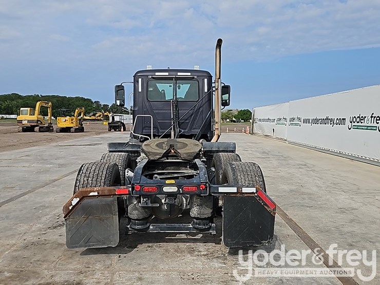 2021-mack-mack-anthem-t64-6x4-truck-tractor,-day-cab,-mp-7-425hp-diesel-engine,-automatic-m-drive-transmission-image-15