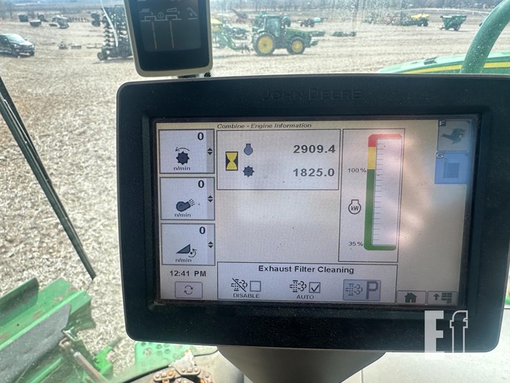 john-deere-s670-image-25