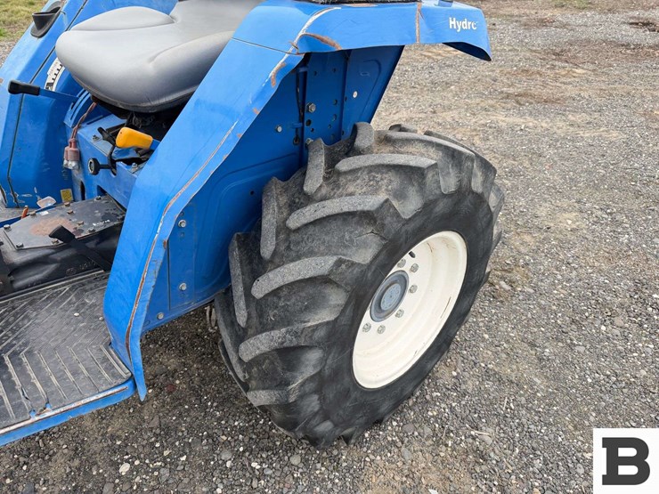 new-holland-t1520-image-18
