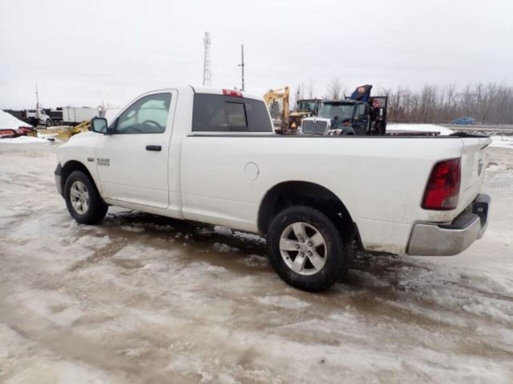 2015-dodge-ram-1500-image-7