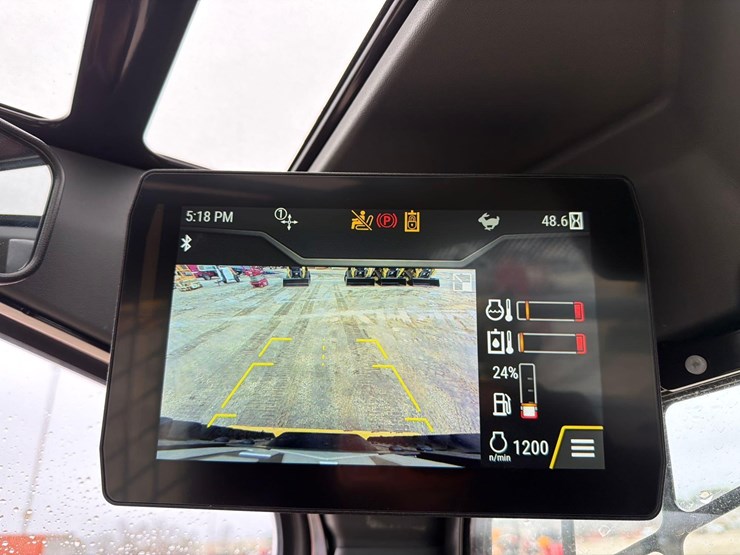 2025-caterpillar-255-image-23