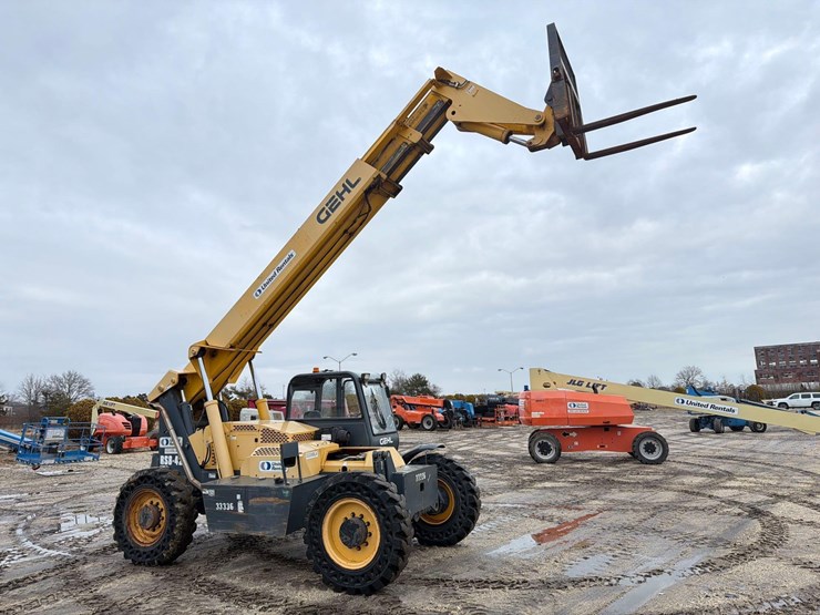 2016-gehl-rs8-42-image-4