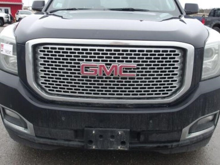 2016-gmc-yukon-denali-image-68