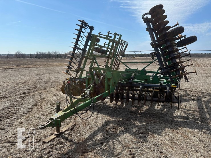 john-deere-726-image-1