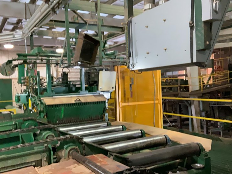 #218-•-salem-3-saw-board-edger-image-2