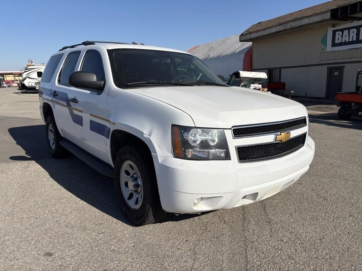 2013-chevrolet-tahoe-image-2