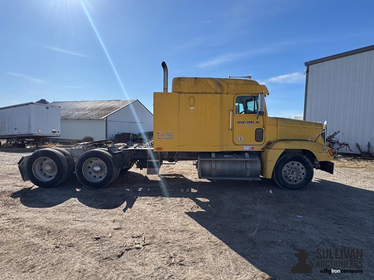 1996-freightliner-fld120-image-4