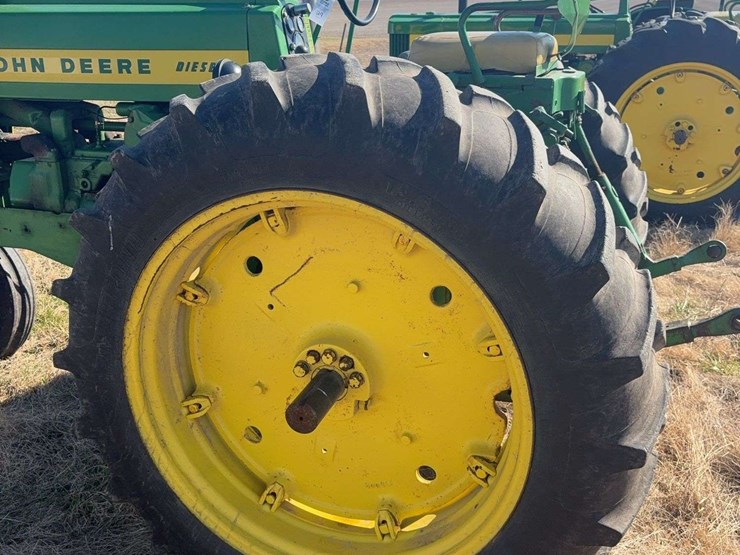 1958-john-deere-720-image-6