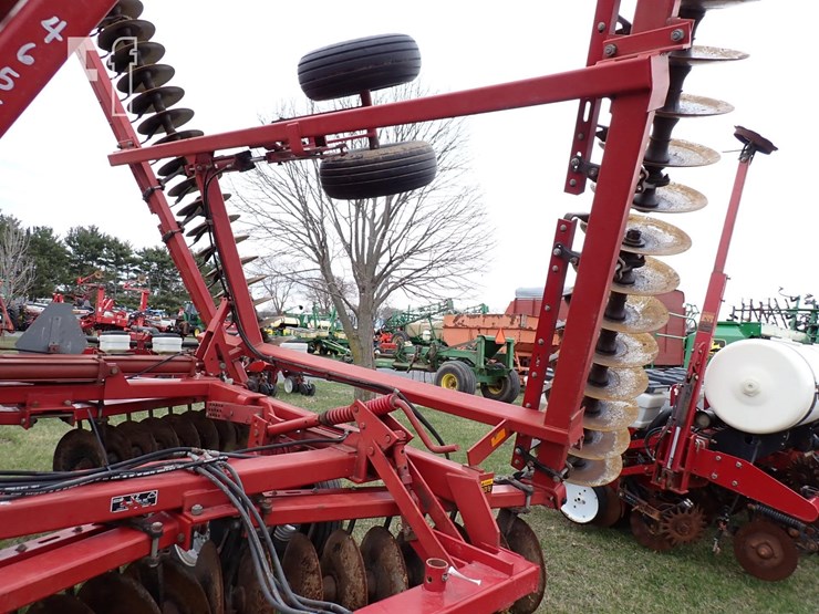 case-ih-3900-image-5