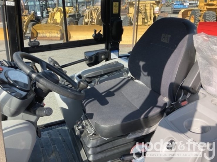 2016-caterpillar-907m-image-25