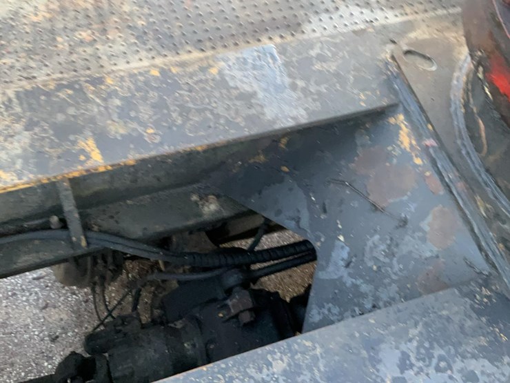 1989-mack-dm690s-image-38