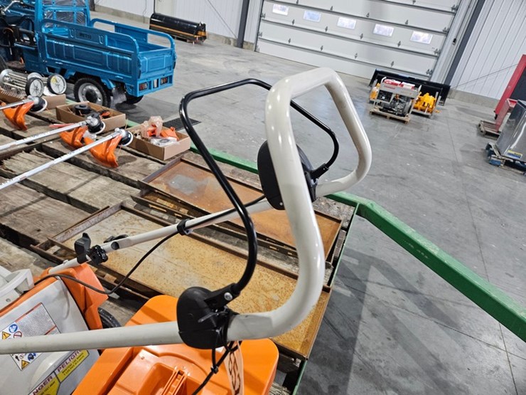 #652-•-stihl-rma-370-battery-powered-lawn-mower-image-14