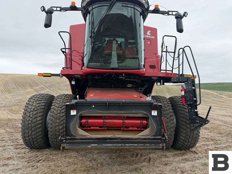 2020-case-ih-8250-image-11