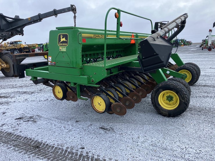 john-deere-750-image-6