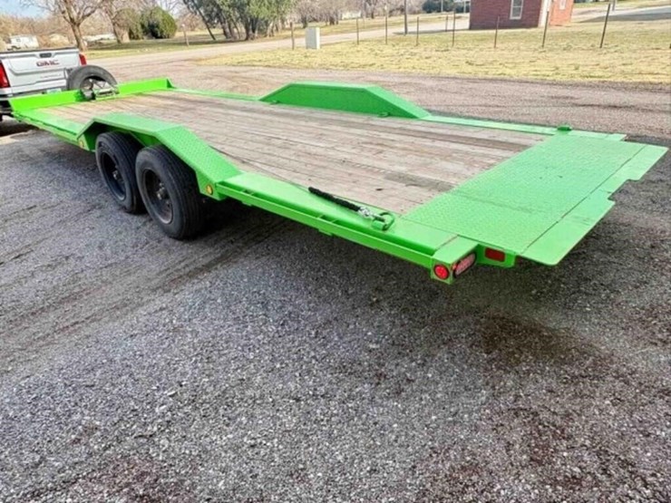 2024-maxx-d---t8x---24'-hyd-trailer-image-1