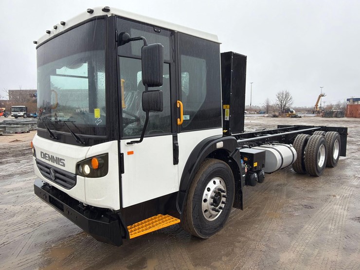 2025-dennis-eagle-proview-image-2