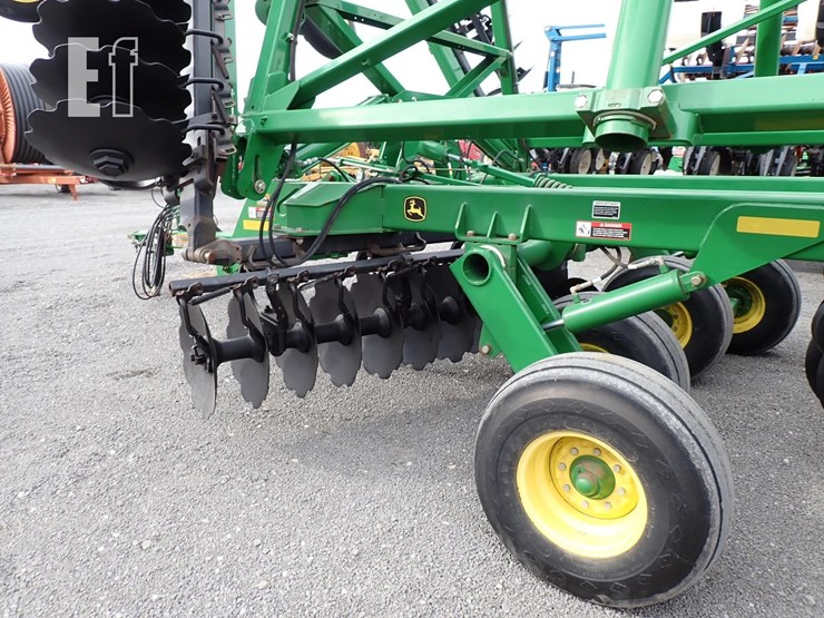 john-deere-2623-image-16