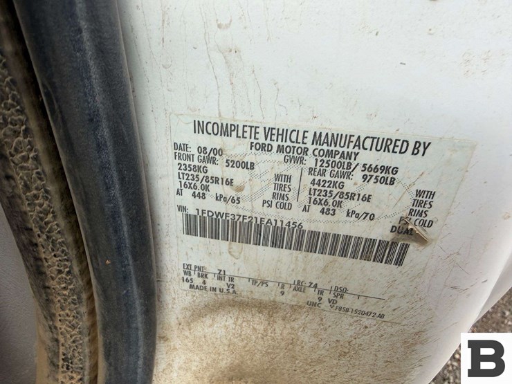 2001-ford-f350-image-32