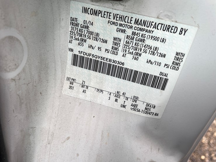 2014-ford-f550-xl-image-56