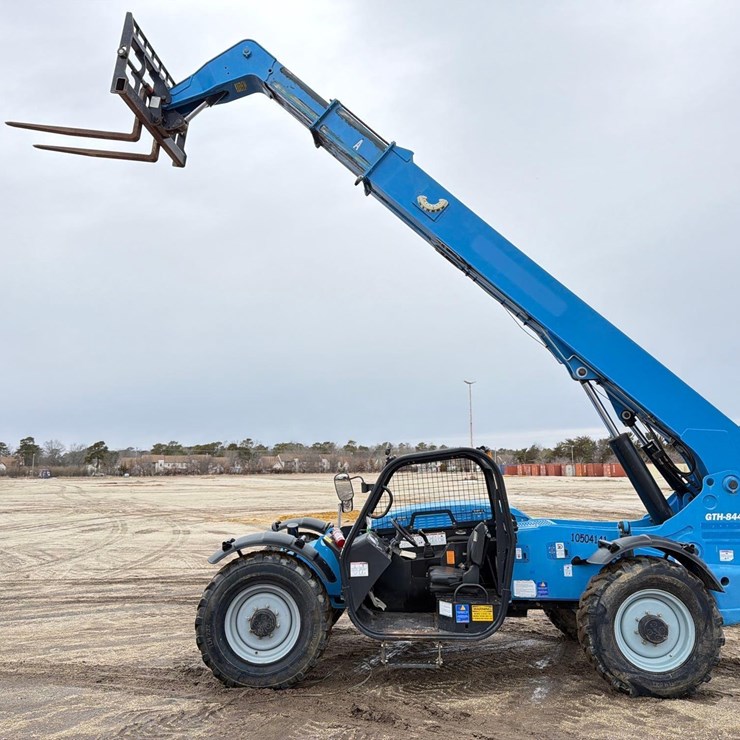 2016 GENIE GTH844