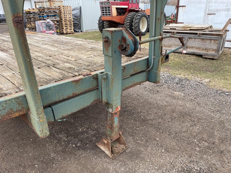 #3050-•-18'-gooseneck-trailer-(no-title)-image-24