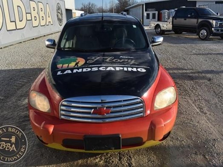 2011-chevrolet-hhr-image-11