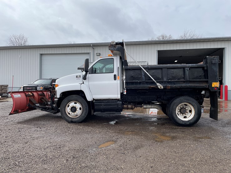 #2015-•-2009-chevy-c7500-single-axle-dump-truck-(has-wi-title)-image-8