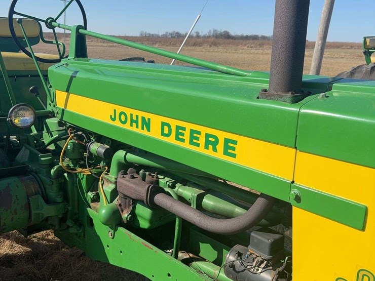 1957-john-deere-520-image-11