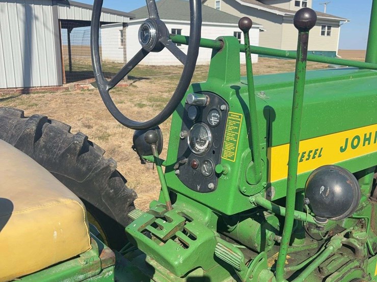 1958-john-deere-720-image-16