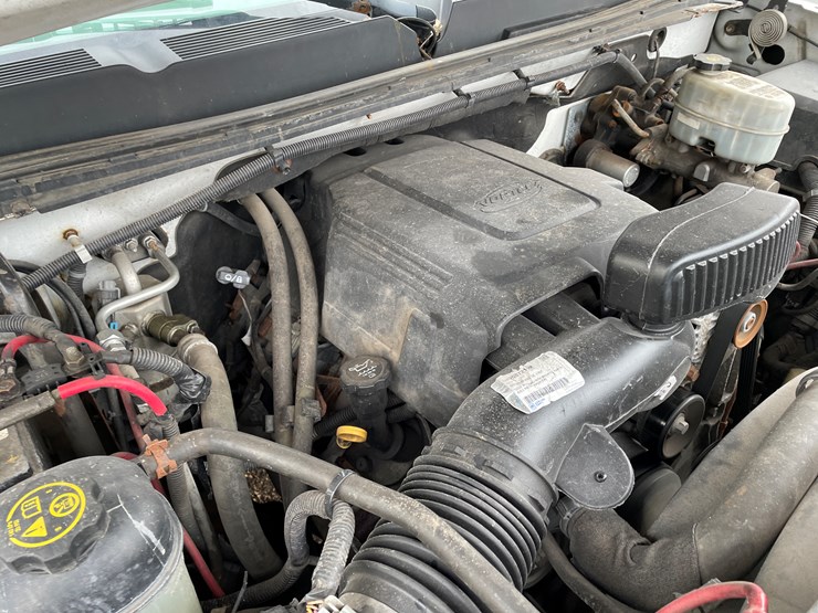 2012-chevrolet-2500hd-image-39